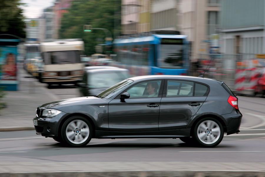  BMW 120d 5-Door (E87) 2004 года  (фото 16 из 37)